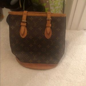 Louis Vuitton bucket purse authentic